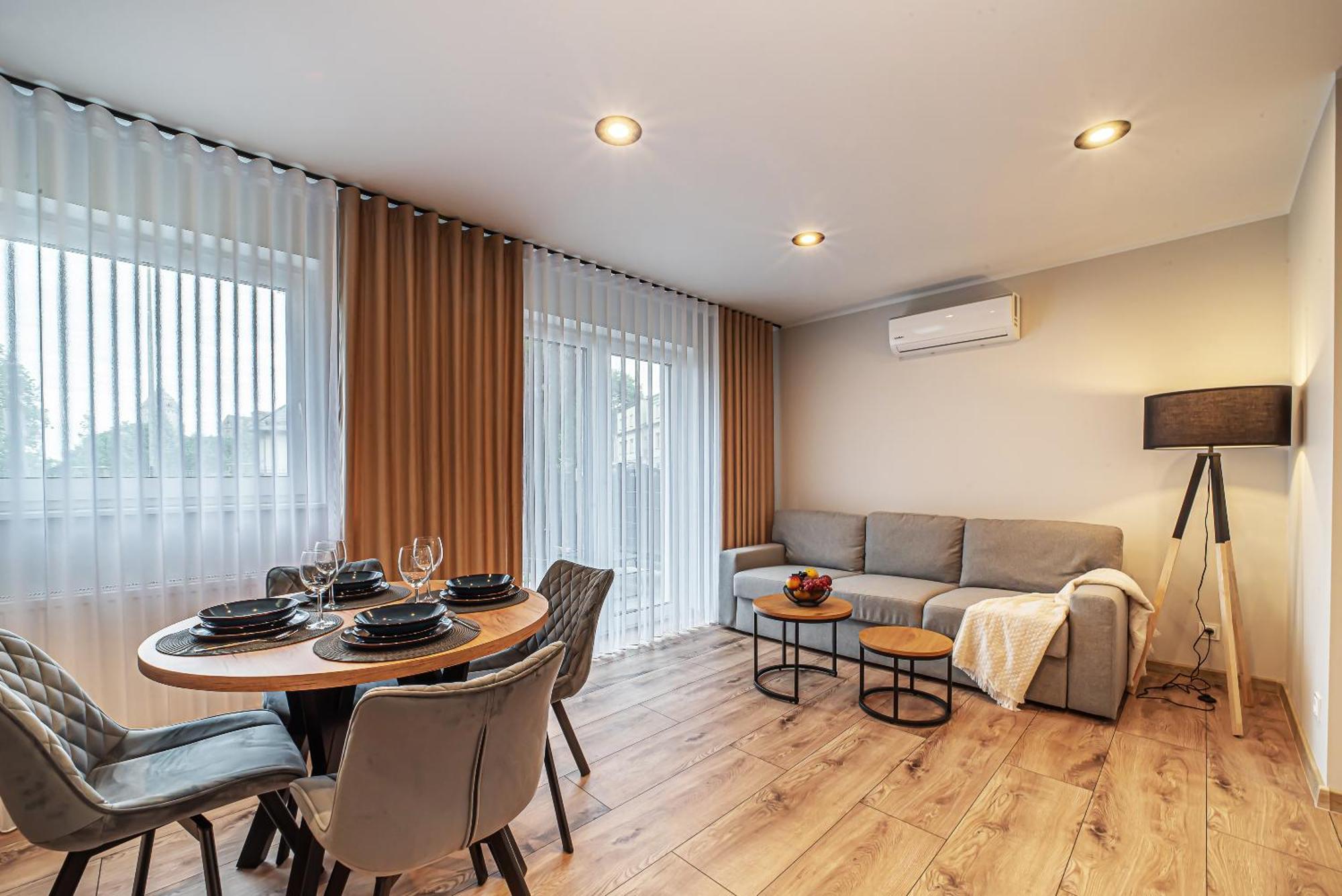 Apartament Labradoryt, Klimatyzacja, Parking Priv 볼레스와비에츠 외부 사진